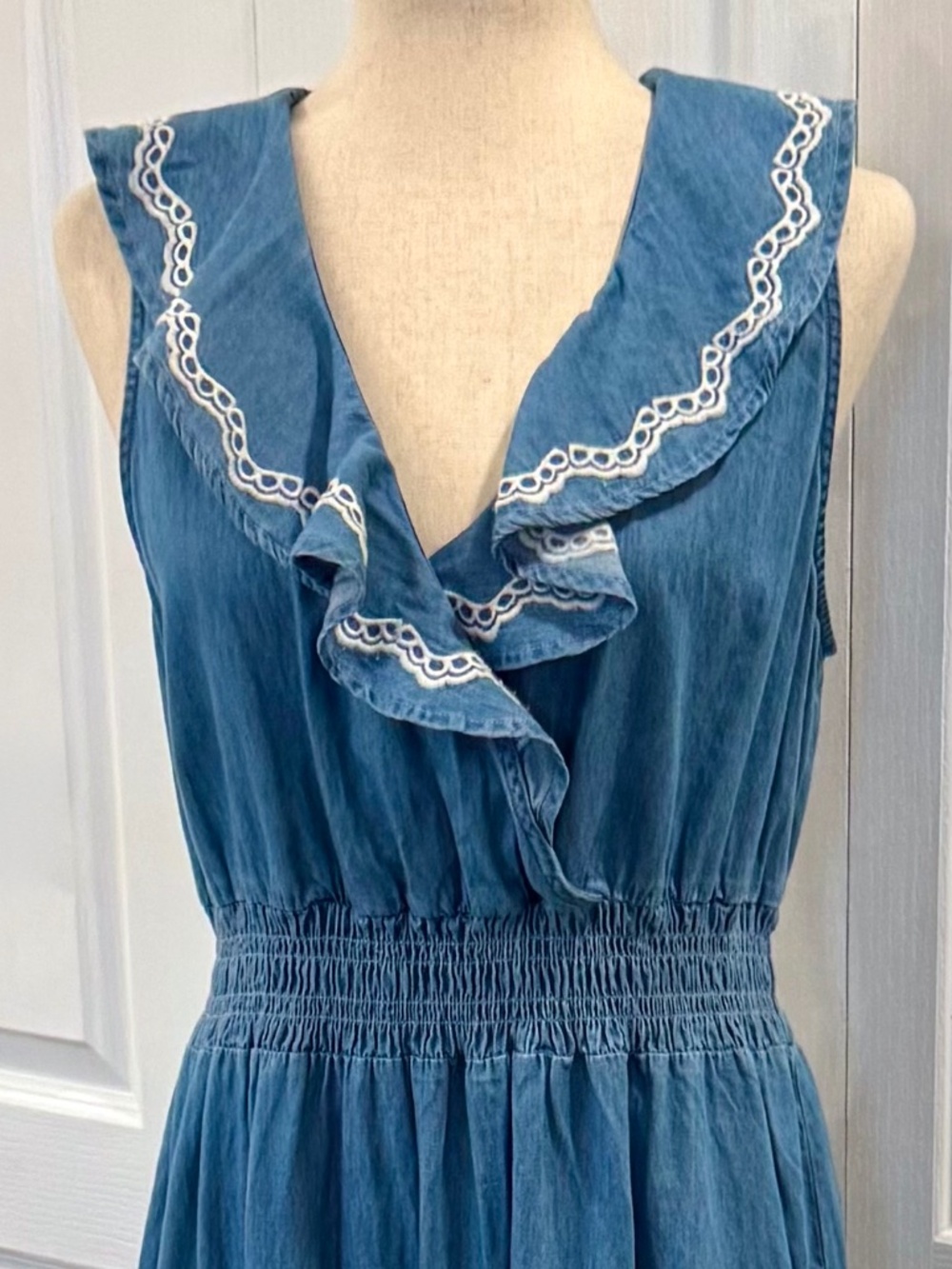 Woman's Size Lg Midi Dress by Cupio, 100% Cotton Denim Ruffled & Embroidered - Picture 4 of 8